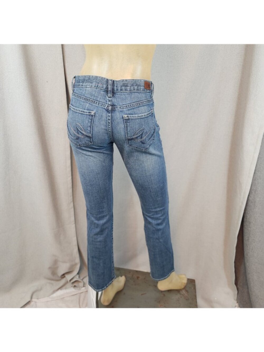 Express X2 Blue Curvy Straight Mid Rise Denim Blue Jean Size 2 S XSMALL 27 Wx 29 - Picture 4 of 8